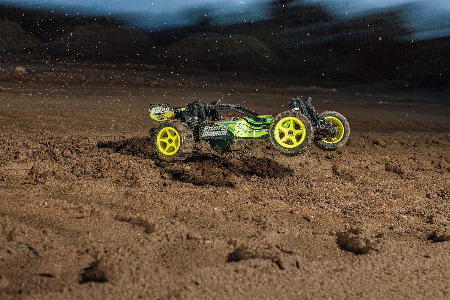 Carson 500404206 500404206-1:10 Stunt Warrior 2.0 2.4G 100% RTR Car, RC, Including Batteries and Remote Control, Off-Road Buggy, Green
