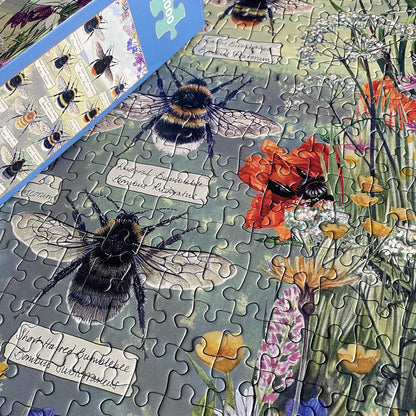 Brilliant Bees | 1000 Piece Jigsaw Puzzle | Insect Jigsaw Puzzle | Sustainable Jigsaw Puzzle for Adults | Premium 100% Recycled Board | Great Gift for Adults | Gibsons Games