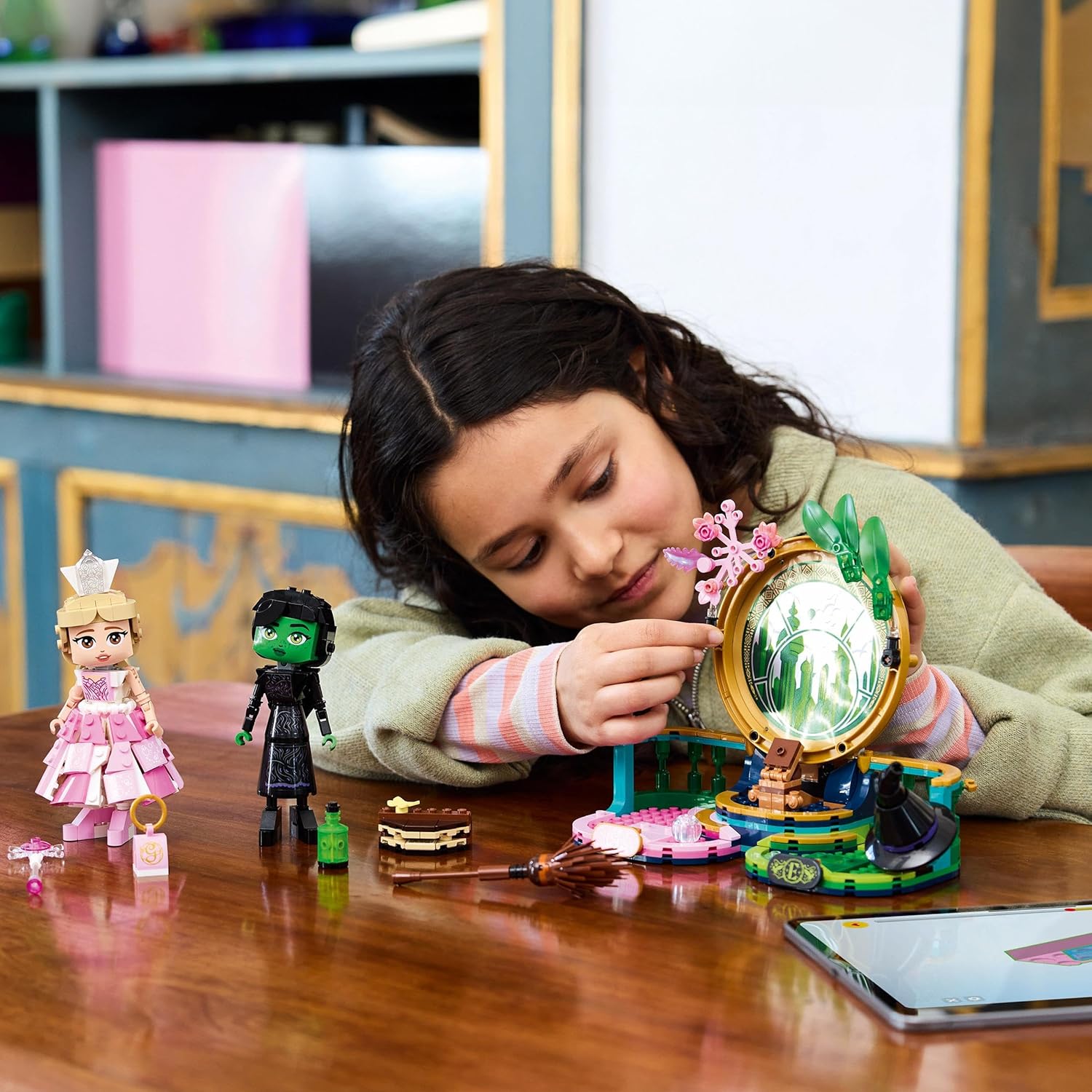 LEGO Wicked Elphaba & Glinda Figures, Building Toy Set for 10 Plus Year Old Girls and Boys, with Buildable Characters and a Broom, Wizard of Oz-Themed Gift for Kids and Fans of the Movie 75682