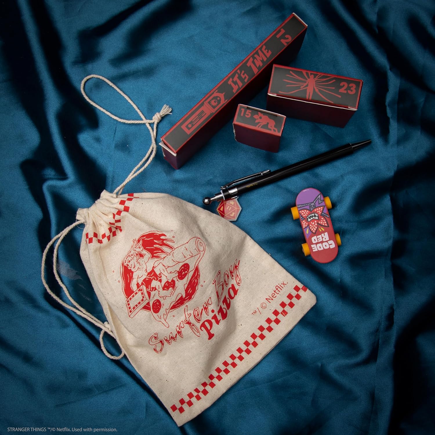 CINERÉPLICAS Cinereplicas - Stranger Things Deluxe Advent Calendar 2024 - Official License