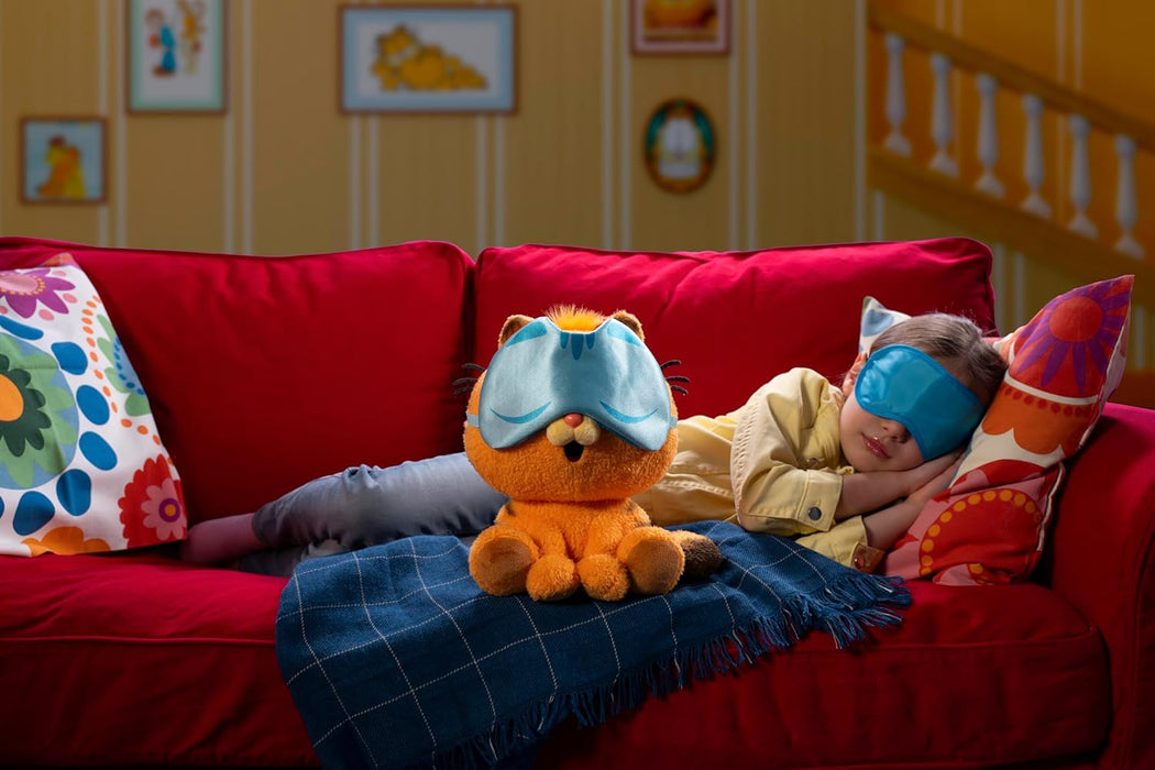 ANIMAGIC - Baby Garfield - Mascota Interactiva - para Niños y Niñas Desde 3 Años - Peluche Suave de Garfield - Dale de Comer y ponle a Dormir - Experiencia Sensorial