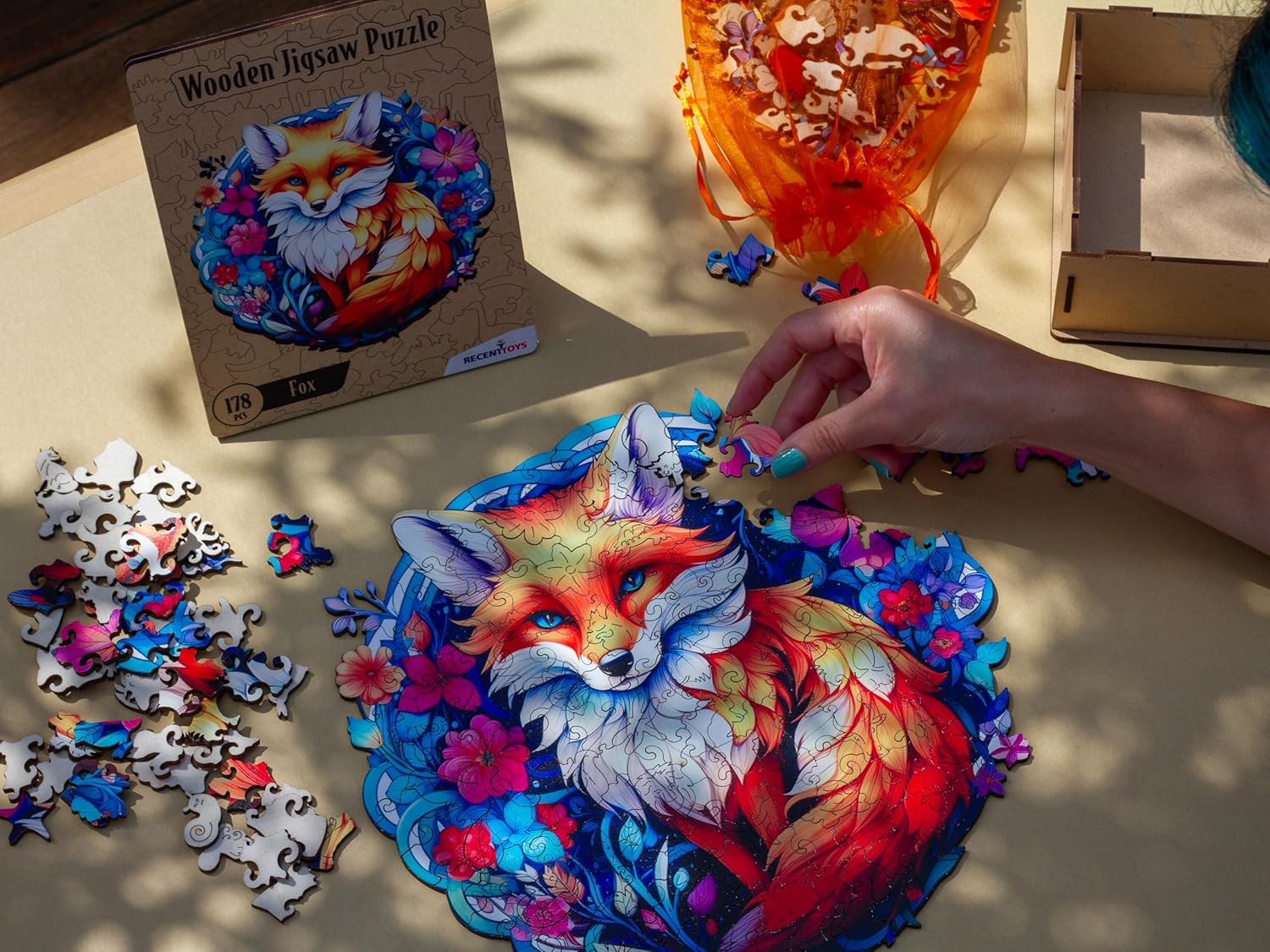 Recent Toys RT5202 Jigsaw Puzzle Fox for Adults and Kids, 178 Large Size: 28 x 27.5 cm with Unique Shaped Pieces. Includes Wooden Storage Gift Box and Stand