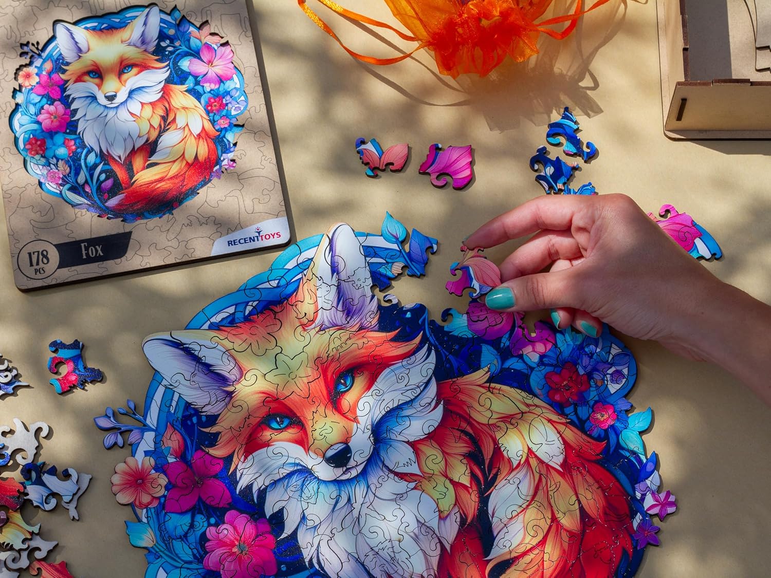 Recent Toys RT5202 Jigsaw Puzzle Fox for Adults and Kids, 178 Large Size: 28 x 27.5 cm with Unique Shaped Pieces. Includes Wooden Storage Gift Box and Stand