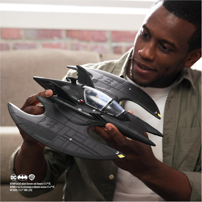 DC Batman, Batwing and 10-cm Batman Set, 1992 Batman Returns Action Figure and 1989 Batwing, Limited Edition 85th Anniversary Collectible Kids’ Toys for Boys and Girls Aged 3 and Up