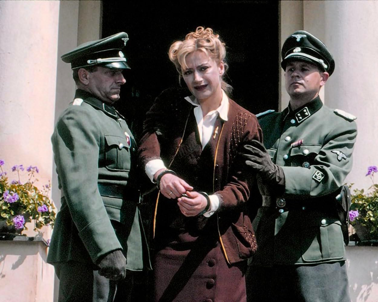 Bonhoeffer - Die letzte Stufe / Preisgekrönte Filmbiografie über den berühmten Theologen und Widerstandskämpfer (Pidax Historien-Klassiker