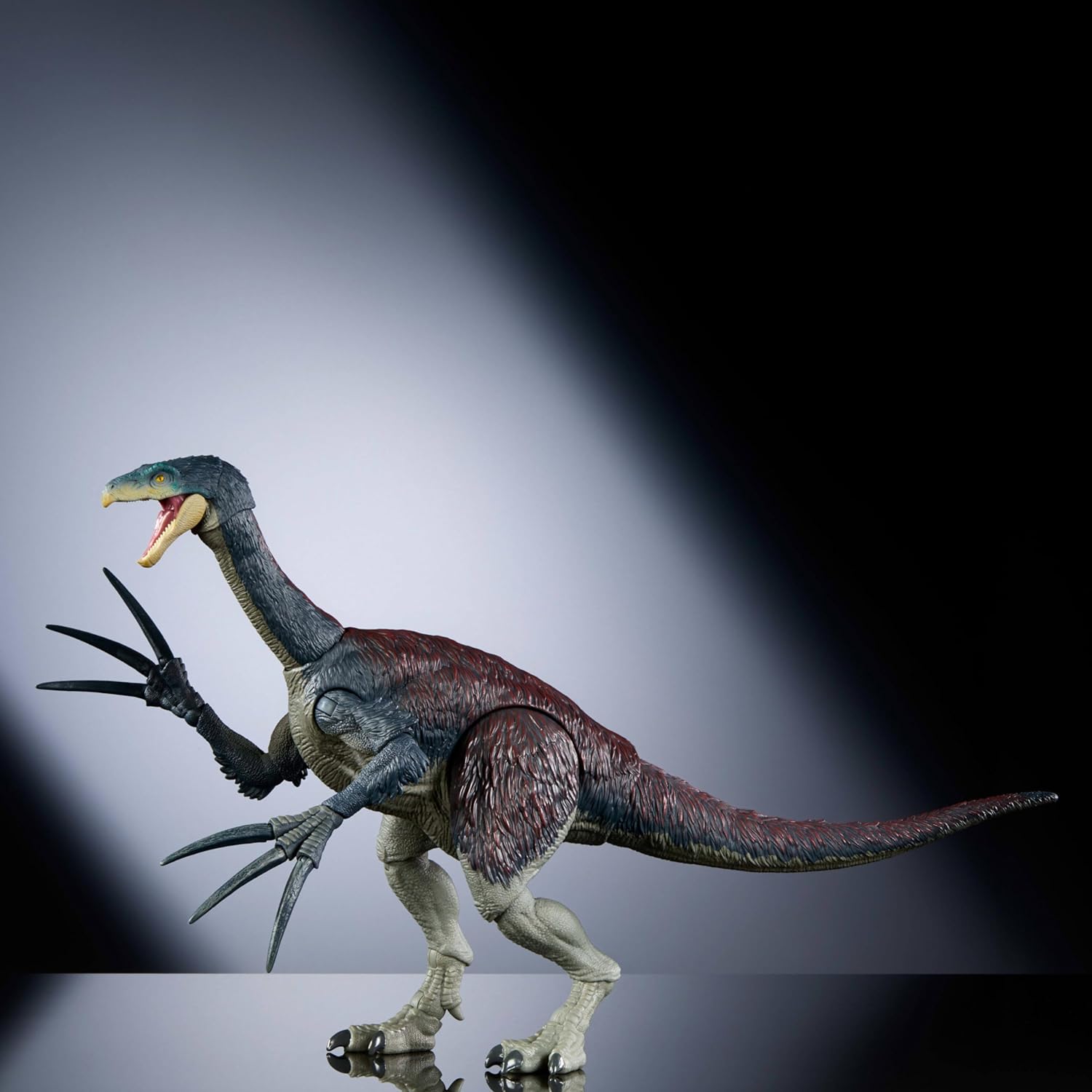 Mattel Jurassic World Hammond Collection Tericinosaurio, Figura de acción de dinosaurio de 43 cm de largo con garras largas, juguete de colección para adultos y fans +8 años, HXP73