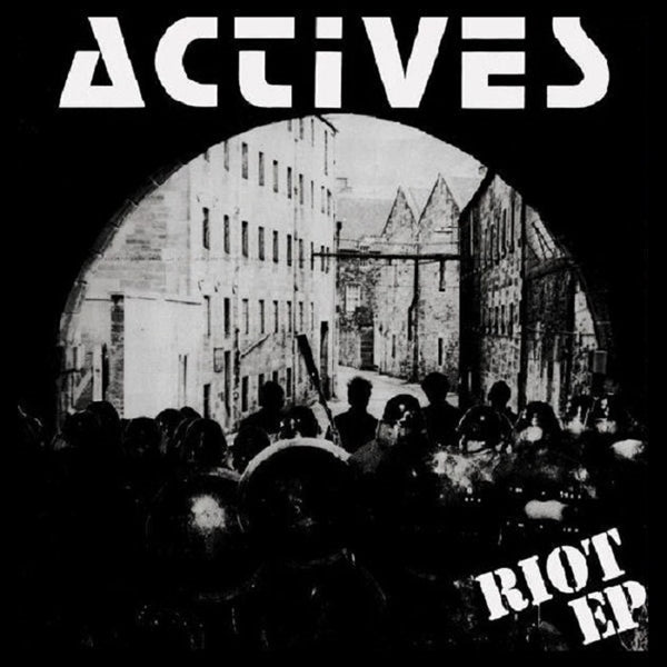 Riot/Wait And See