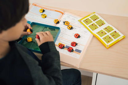 SmartGames - Logibugs, Magnetic Puzzle Game in Tin with 48 Challenges, Ages 6+, Red, Orange, Yellow