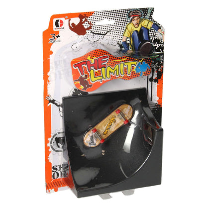 Finger Skateboard with Stunt Sconce