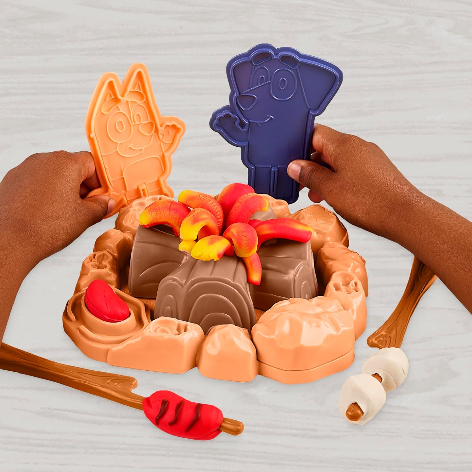 Play-Doh Bluey Gaat Kamperen Speel Set - 6 Kleipotjes