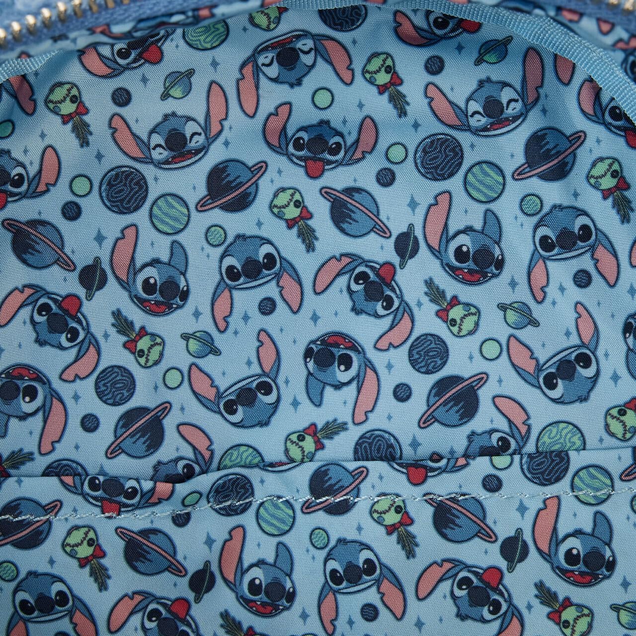 Disney by Loungefly sac à dos Stitch Plush Pocket