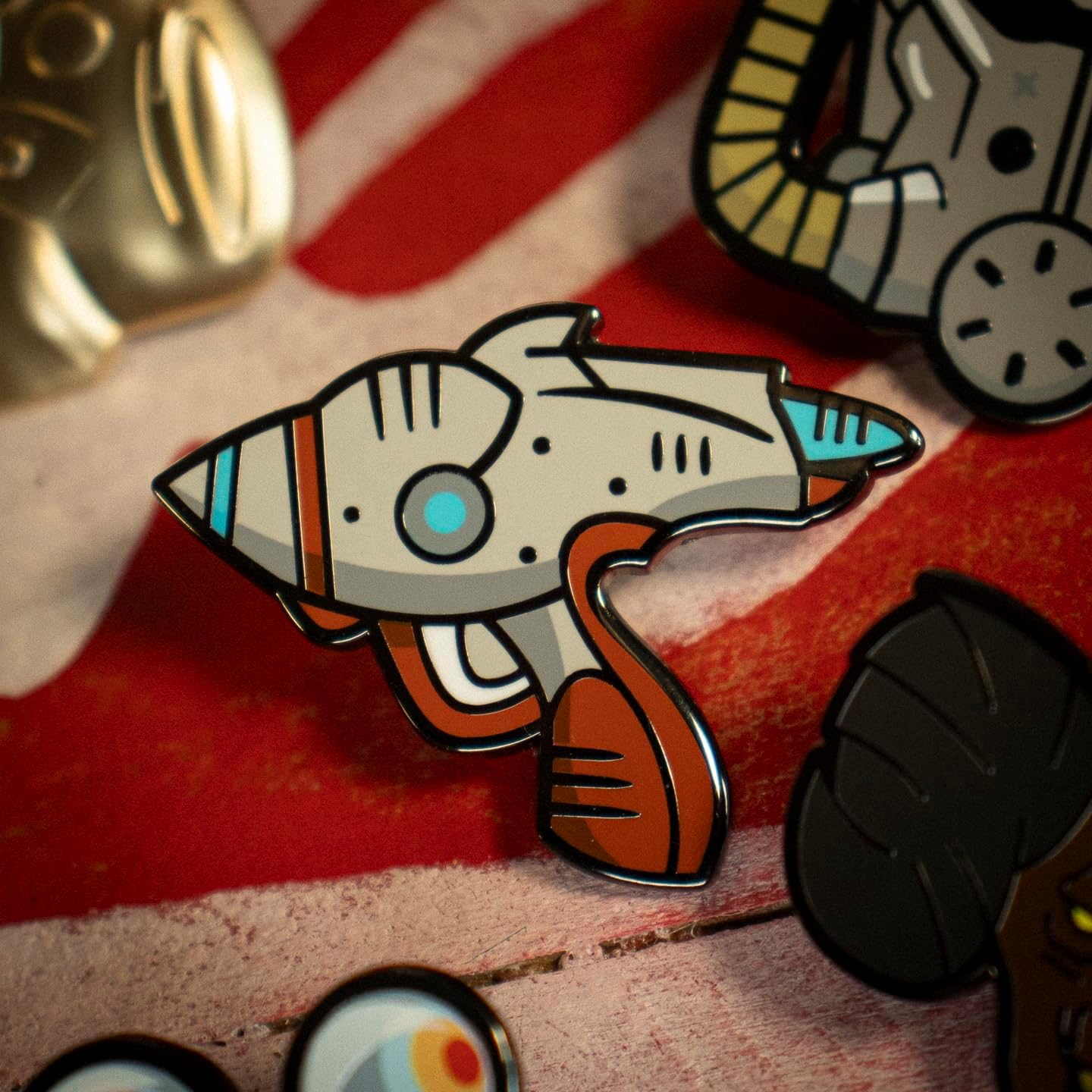 FANATTIK B-FLT68 Collectible, Multicolor