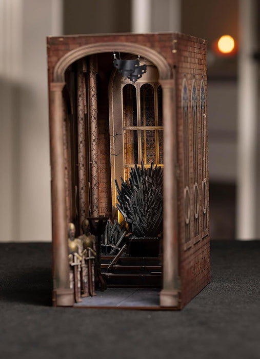 Revell Modellbausatz Tiny Adventures, Iron Throne, 3D Miniaturhaus, DIY Book Nook Holz Puzzle, Handgefertigtes Geschenk für Iron Throne Fans