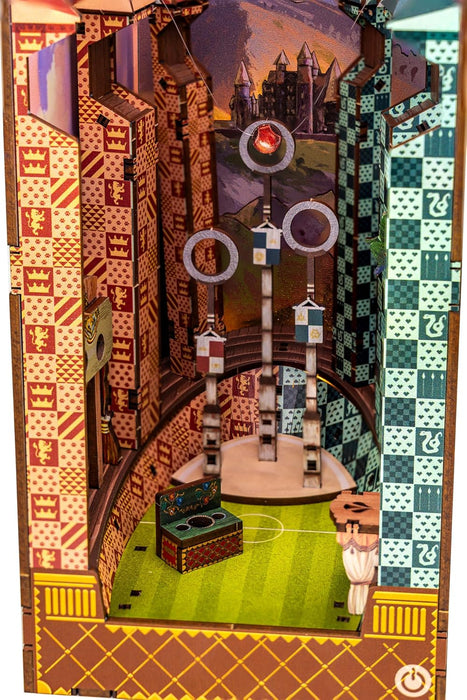 Revell Modellbausatz Tiny Adventures I Quidditch Field Harry Potter I 3D Miniaturhaus I DIY Book Nook Holz Puzzle I Handgefertigtes Booknook für Sammler und Zauberei-Fans