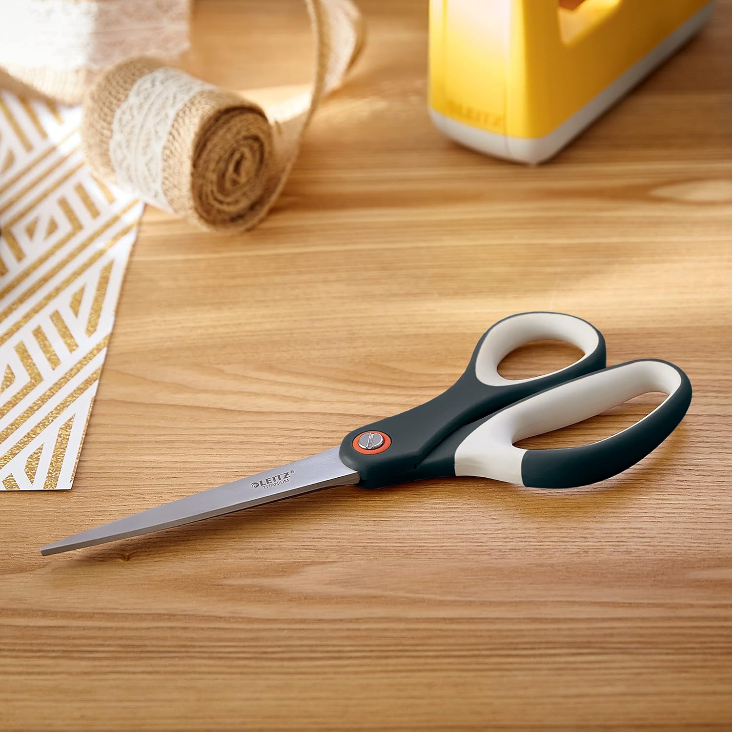 Leitz - Cosy Scissors 205Mm - Grey