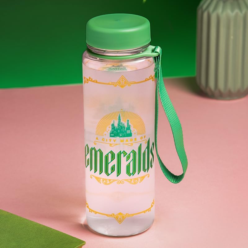 Paladone Wicked Wasserflasche mit Riemen, offiziell lizenzierte Disney-Goldfolie und grüner Glitzer, auslaufsichere Flasche mit Tragegriff, Geschenk für Fans von Musik, 650 ml