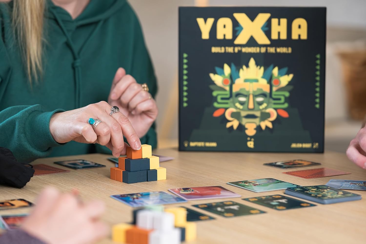 Helvetiq, Yaxha, Family Card Game, Ages 8 plus, 2-4 Players, 20 plus Minutes Playing Time
