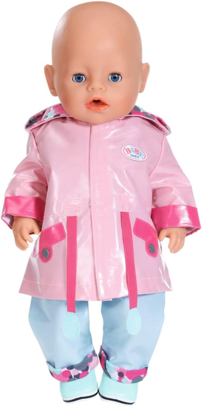 Zapf Creation 835241 BABY born Deluxe Regen Set 43cm - Puppenkleidung Regenkleidung, Set mit rosa Regenjacke, blauer Matschhose und Gummistiefeln.