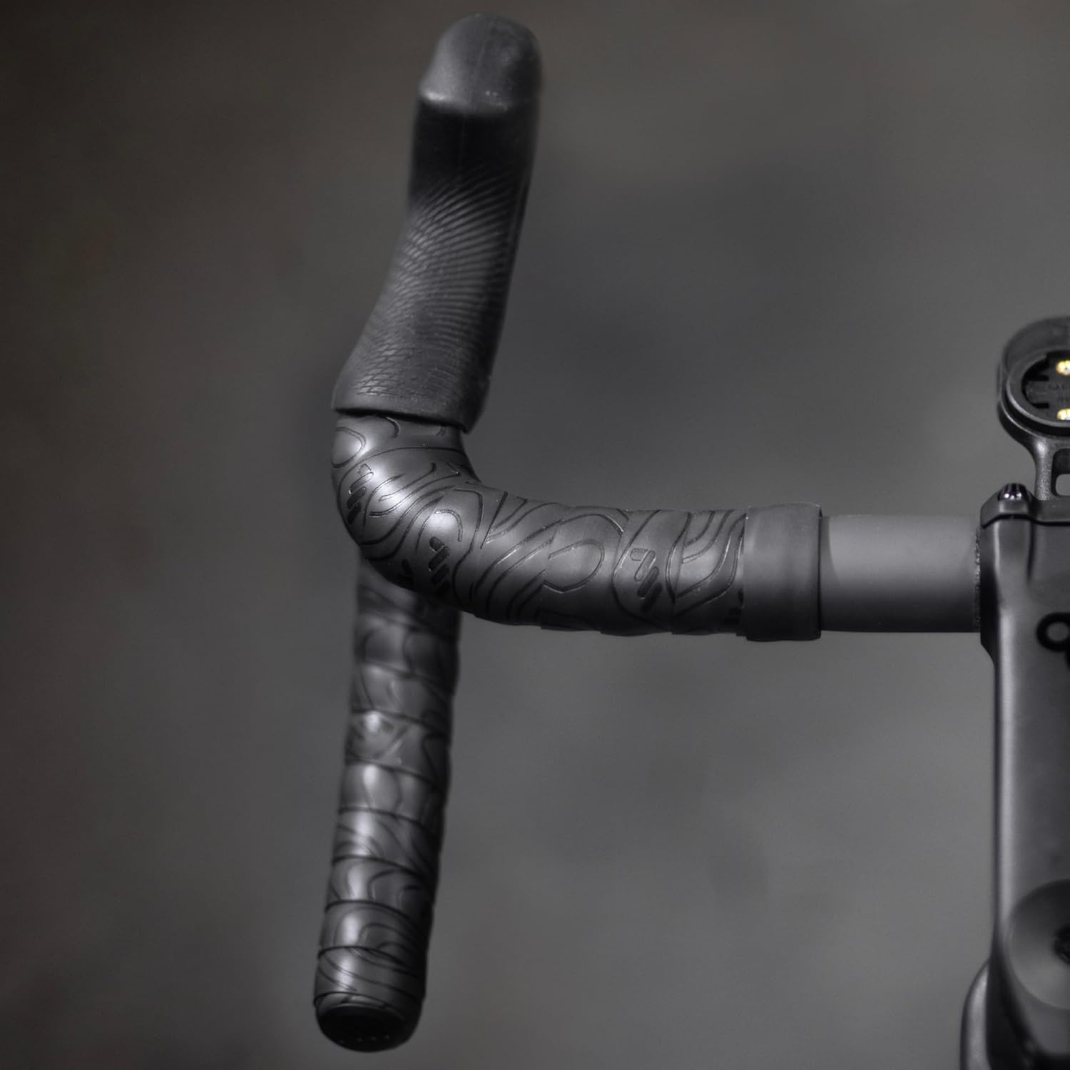 All Mountain Style Lenkerband für Gravel- und Rennrad, Ergonomisch und Komfort, Gel-Polsterung, Rutschfest, Inklusive Lenkerstopfen, Ideal für Straße und Gelände