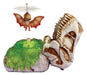 MGA Entertainment Gross-a-Saurus GrossMos Flying Dino Rot - Interaktives Dinosaurier-Spielzeug für Jungen und Mädchen, für Sammler und Kinder ab 6 Jahren