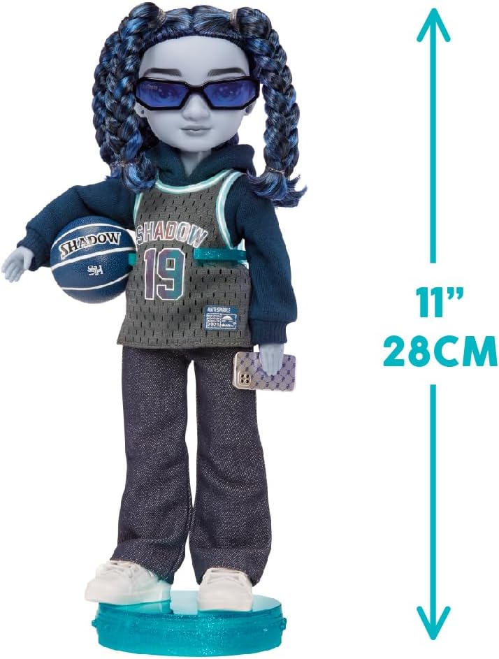 Rainbow High Shadow High Serie 3 - Oliver - Muñeca de Moda Azul - Niño - Conjunto de Moda y más de 10 Coloridos Accesorios de Juego - Ideal para niños de 4 a 12 años y coleccionistas
