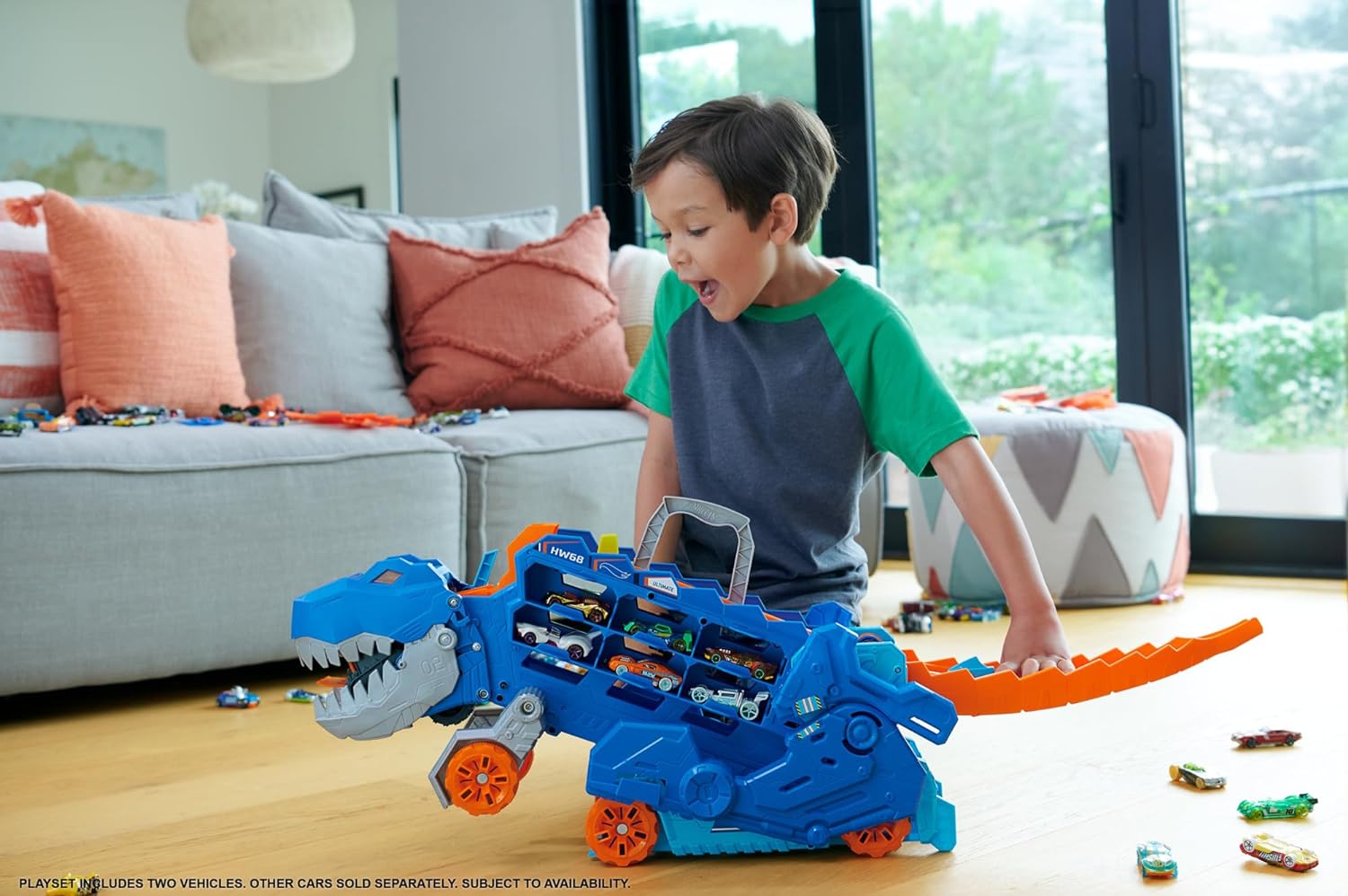 Hot Wheels City “Let's Race - ¡a Correr!” Netflix - Camión T-Rex definitivo Dinosaurio Transporte y Pista para Coches de Juguete, Incluye 2 vehículos, +4 años (Mattel HNG50)