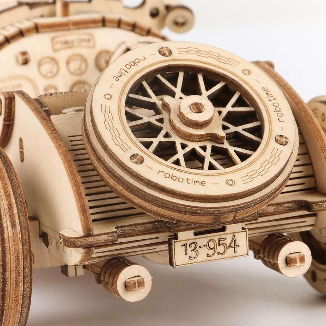 Robotime MC401 Vintage Grand-Prix-Auto aus Holz hergestellt, Maße: 22.8 x 15.3 x 1.2 cm, Teile: 220 Stück