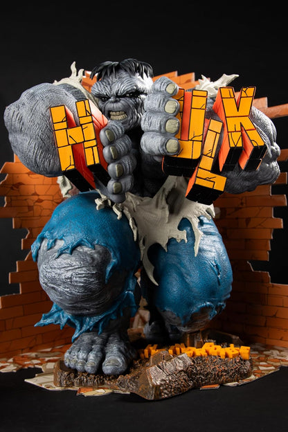 McFarlane Marvel The Incredible Hulk 1:6th Scale Collectible with Scene (The Incredible Hulk #345) Toys