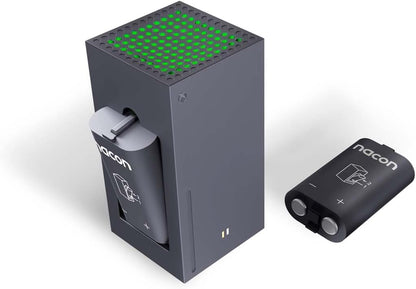 Oplaadstation voor twee externe Nacon-batterijen, geleverd met twee oplaadbare 140 mAh batterijen en een 100 cm USB-A/USB-C-kabel