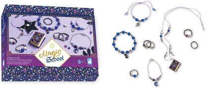 Janod - 8 sieraden om te maken - thema heksen en tovenaars - Magic School - 8 sieraden om te maken - Creatieve vrijetijdsset voor kinderen - Fijne motoriek en concentratie leren - vanaf 8 jaar