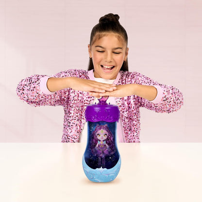 Magic Mixies Pixlings Shimmerverse-serie, maak en mix toverdrank om Catlyn de kat op magische wijze te onthullen, kijk hoe deze prachtige 6.5" Shimmerverse Pixling Fashion Doll in de drankfles