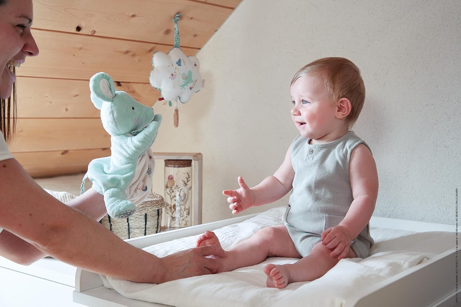 Kaloo - Petites Chansons, K210001, muziekbox van stof en hout, muziekkussen, 15 cm, liedbril Petite Etoile, baby-prikkelend kussen, blauw en wit, vanaf de geboorte