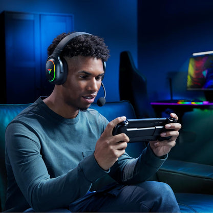 Razer Barracuda X Chroma - Wireless Multi-Platform Gaming Headset with 6 Zone Chroma RGB (SmartSwitch Hyperspeed & Bluetooth, 40mm Drivers, Detachable HyperClear Cardioid Mic) Black