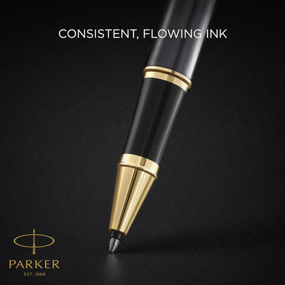 Parker IM Penna Roller | Laccatura Grigia con Pennino Dorato | Punta Fine in Acciaio Inossidabile | Ricarica di Inchiostro Nero | Confezione Regalo | Regali di Laurea Perfetti