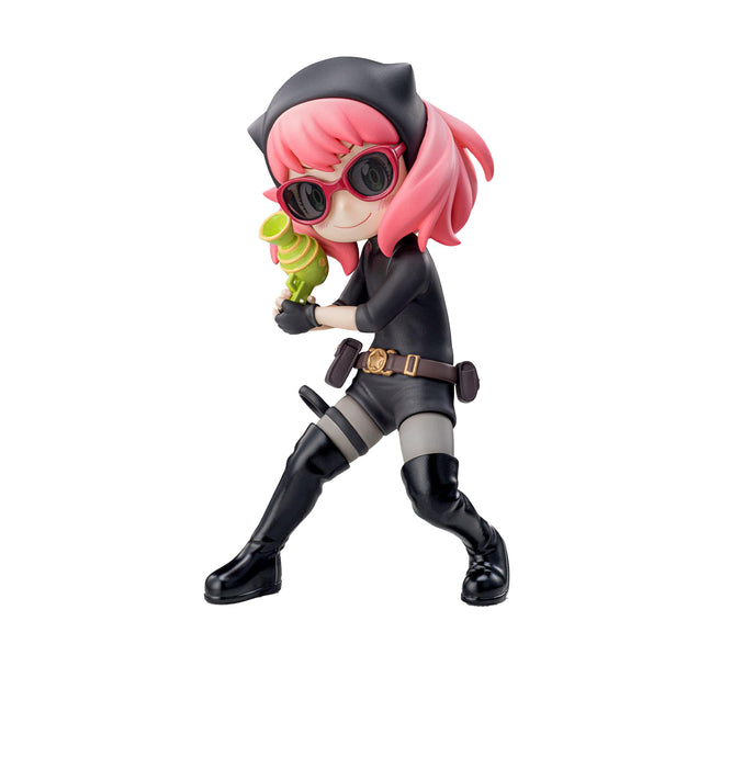 Spy x Family statuette Luminasta PVC Anya Forger Playing Undercover 15 cm