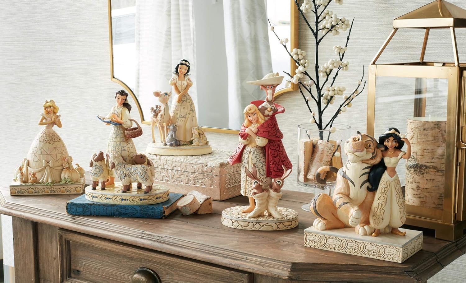 Enesco Cinderella White Woodland Figurina