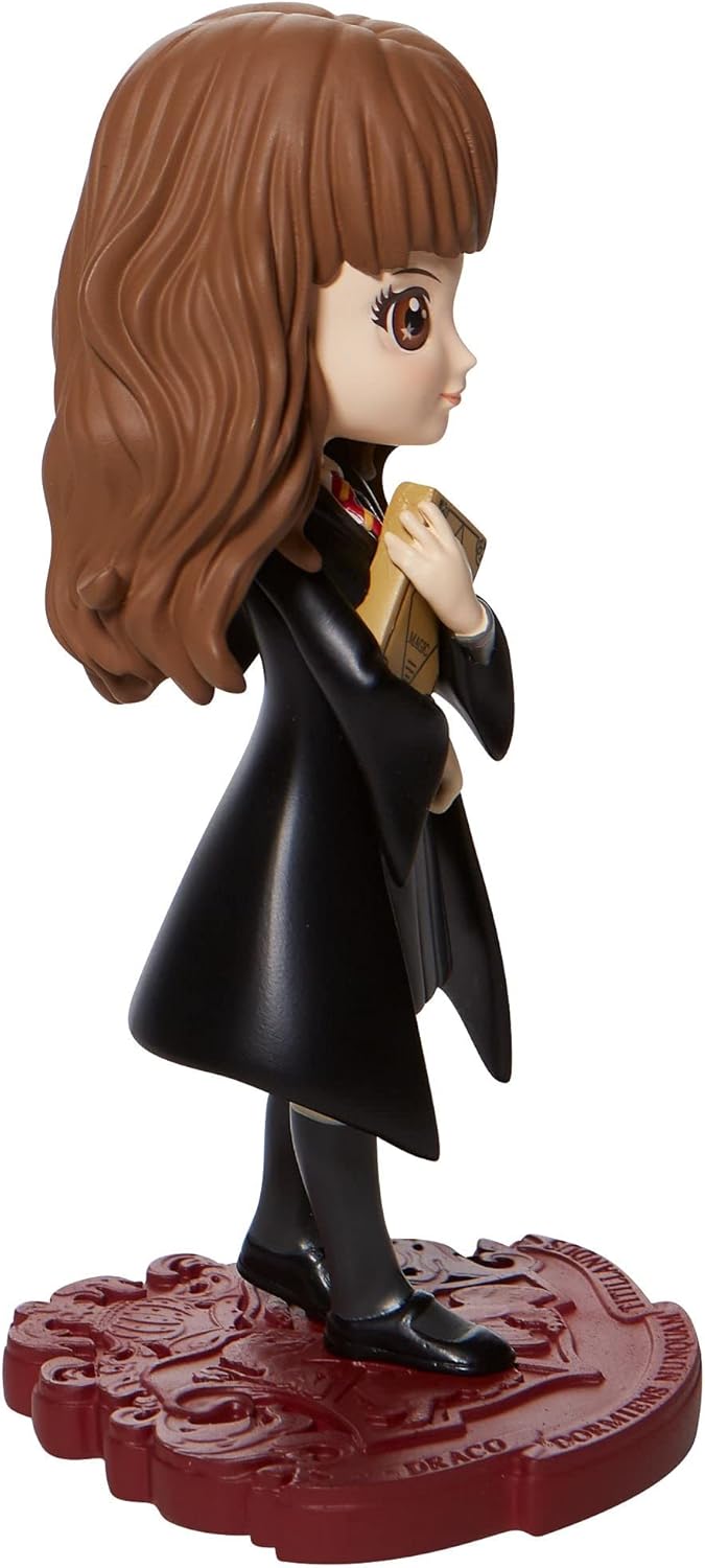 Harry Potter Hermione Con Libro