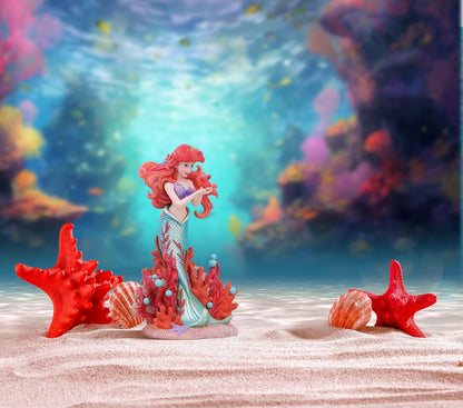 Enesco Disney Showcase Botanical - Statuetta di Ariel con Sebastian, 20 cm, multicolore