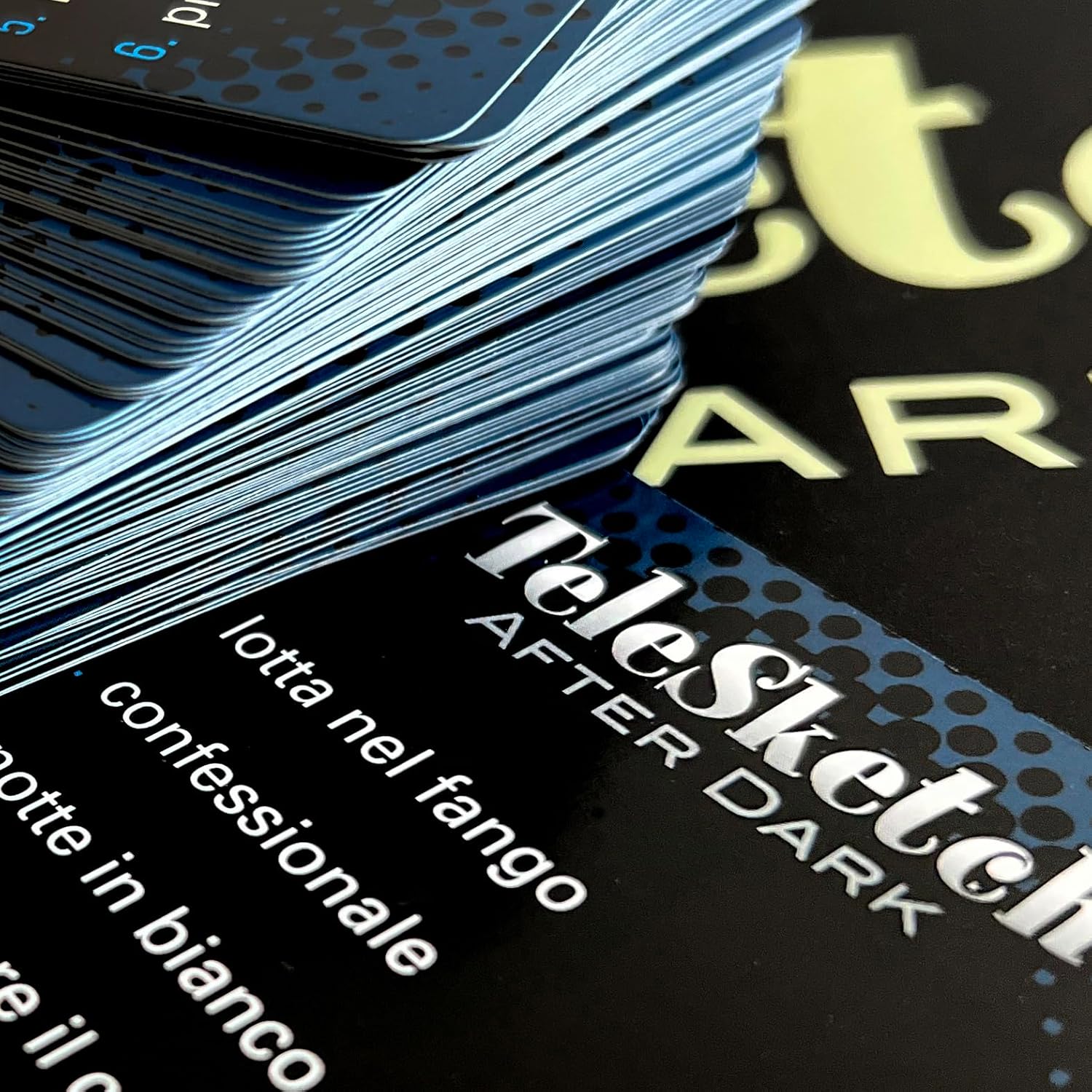 Asmodee: Telesketch After Dark, Gioco da Tavolo per Adulti, Età 18+, 4-8 Giocatori, Edizione in Italiano
