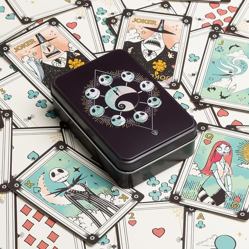 Paladone Nightmare Before Christmas, carte da gioco in scatola di latta da collezione, prodotto con licenza ufficiale, mazzo standard di 52 carte con illustrazioni di personaggi, regalo per i fan di