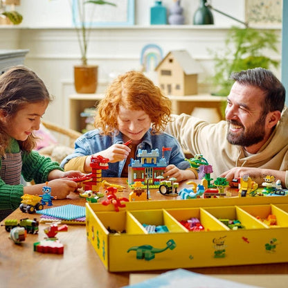 Set da costruzione LEGO Classic 11020, scatola di mattoni per creare un castello, un treno, ecc.