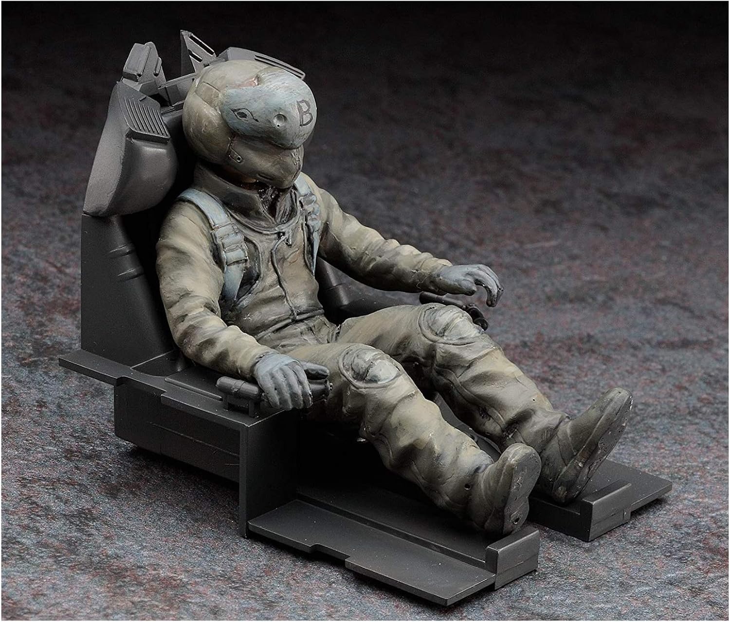 Hasegawa 1/20 Antigravity Armored Fighter (Armored Raider) Pkf.85 FALKE - Ma.K. (Maschinen Krieger)