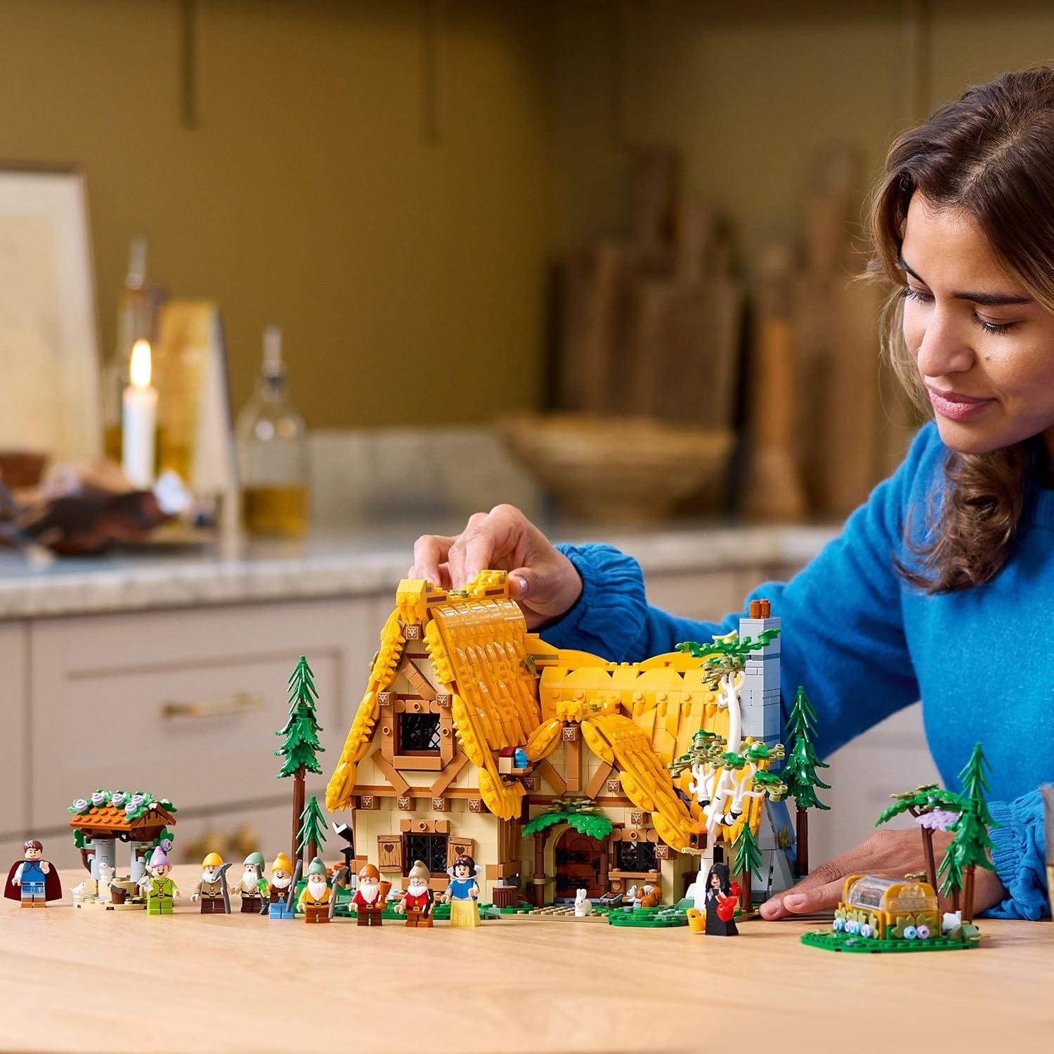 Lego Disney 43242 - Biancaneve e il cottage dei sette nani