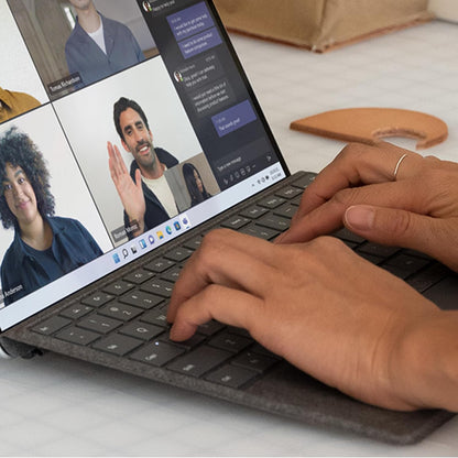 Pro Copilot+ Keyboard + Slim Pen 2 Plat