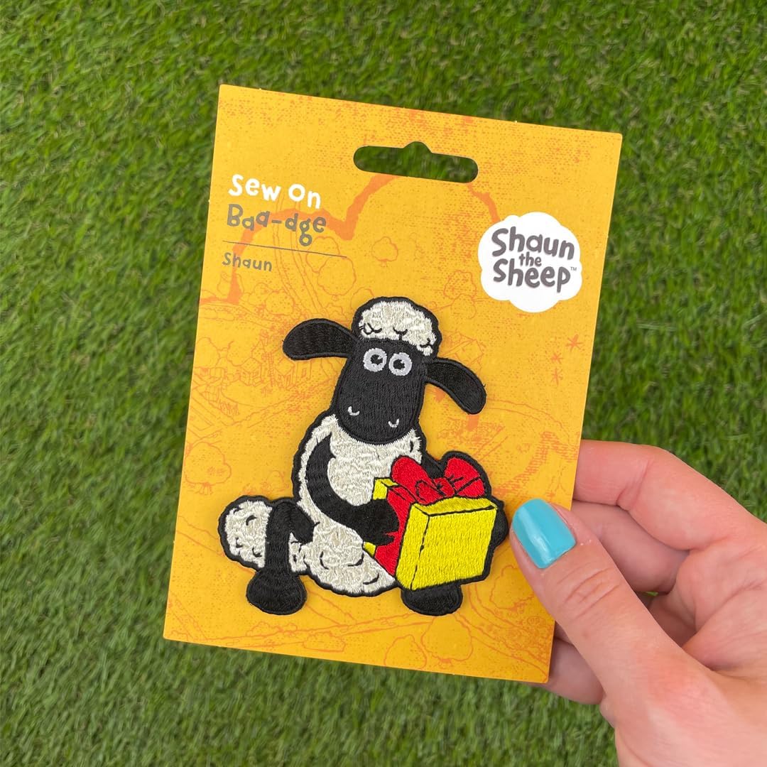 Pawprint Family | Shaun with Present Sew on Patch | Shaun The Sheep Official Merchandise