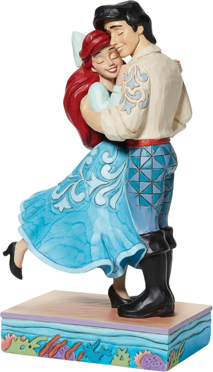 Jim Shore Enesco Disney Traditions 6013070 - Statuetta con scritta "Prince Eric & Ariel", 19 cm
