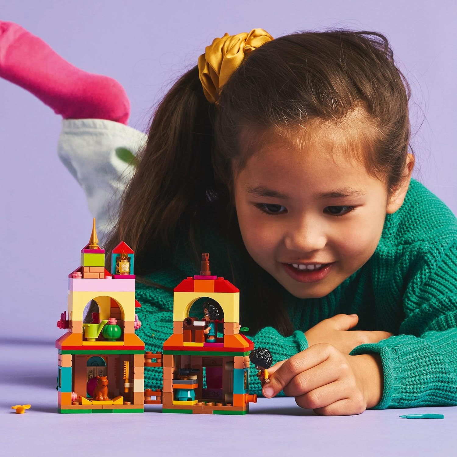 LEGO ǀ Disney Encanto Mini House Building Toy for 5 Plus Year Old Girls, Set Includes Mirabel and Antonio Madrigal Micro Dolls, a Capibara Figure & a Key 43261