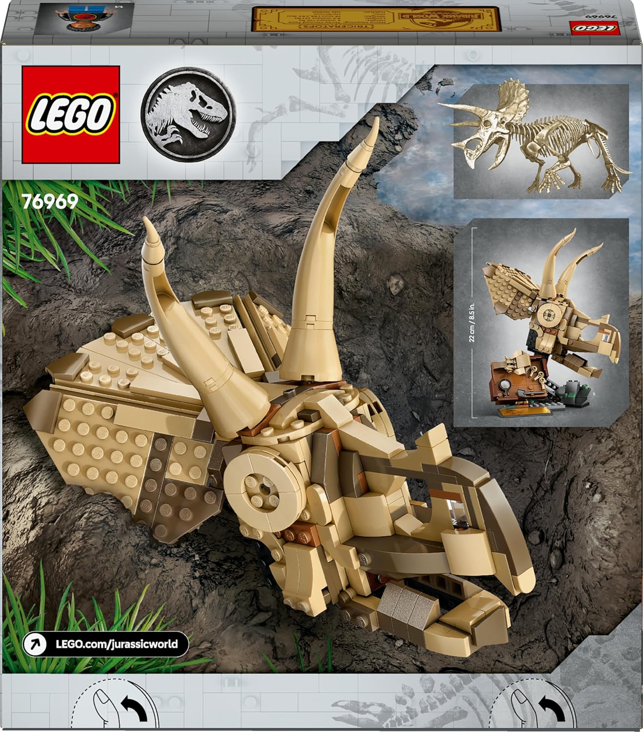 LEGO Jurassic World Dinosaur Fossils: Triceratops Skull Model, Dinosaur Toy for 9+ Year Old Boys & Girls, with Opening Jaw & Display Stand, Birthday Gift Idea 76969
