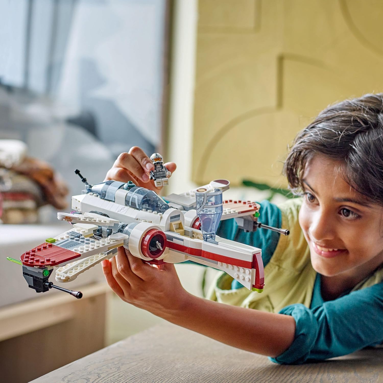 LEGO Star Wars ARC-170 Starfighter Building Toy with 3 Clone Pilot Minifigures, plus an R4-P44 Droid Figure, Birthday Gift Idea for Revenge of The Sith Fans, 9+ Year Old Boys and Girls 75402