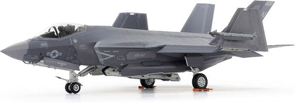 Tamiya 61127 1:48 US F-35C Lightning II - Replica Faithful, Plastic Kit, Crafts, Model Kits, Assembly, Jet Kit